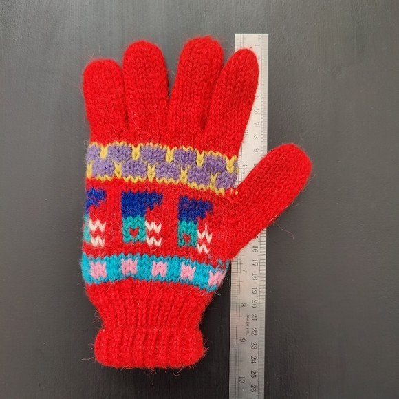 90s Handmade knitted Boho red gloves - Picture 2 of 3